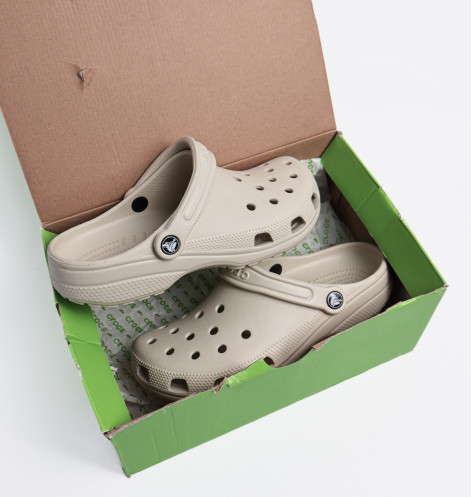 Тапочки чоловічі Crocs Classic Clog Beige 10001-2Y2 39-40