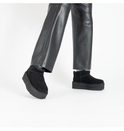 UGG Classic Ultra Mini Platform Boot Black