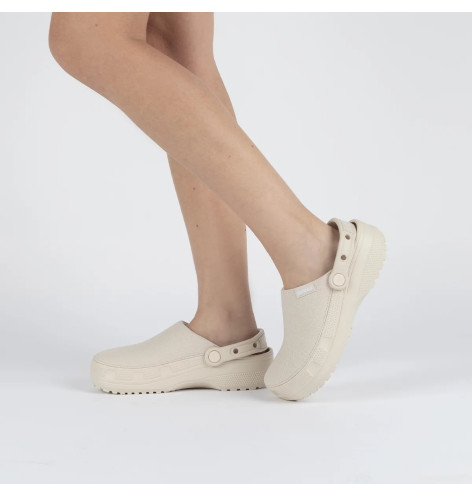 Тапочки жіночі CROCS Classic Crafted Clog Beige 211354-160 46-47