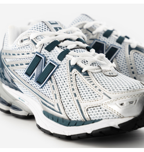 New Balance 1906R