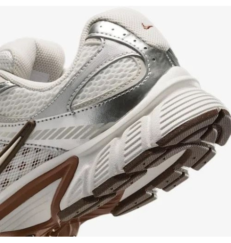 Nike V5 RNR Sail Fauna Brown
