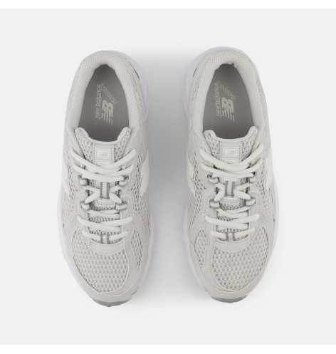 Кросівки New Balance 740