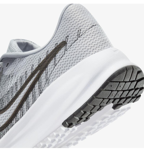Кросівки Nike Run Defy