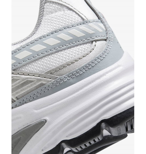 Кросівки Nike Initiator
