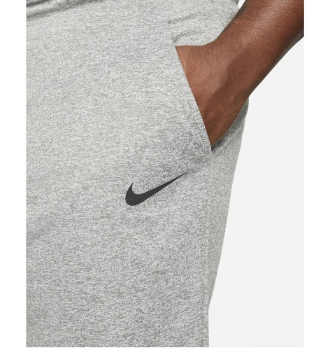 Брюки Nike Therma Tapered Pant