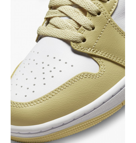 W Nike Air Jordan 1 Mid