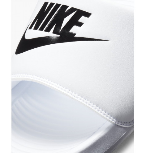 NIKE Victori One