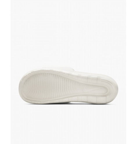 Nike Victori One