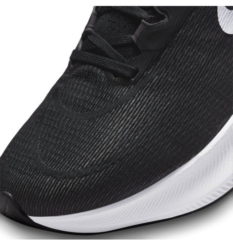 NIKE ZOOM FLY 4