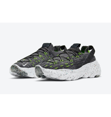 NIKE SPACE HIPPIE 04