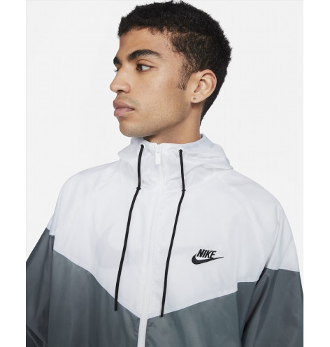 Вітровка чоловіча Nike Sportswear Windrunner (DA0001-084)