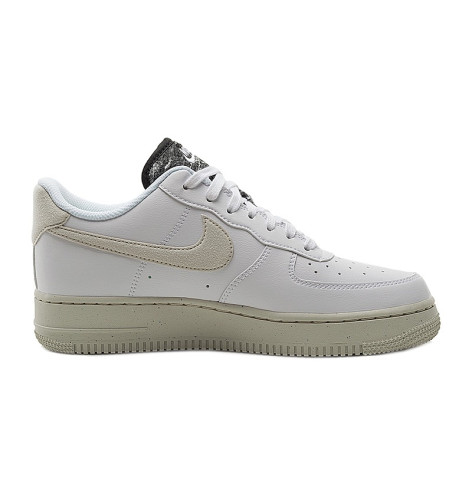 W Nike AIR Force 1 07 SE