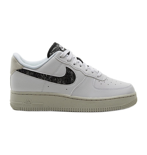 W Nike AIR Force 1 07 SE