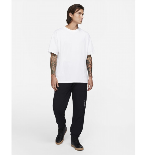 Футболка Nike SB Tee Essentials