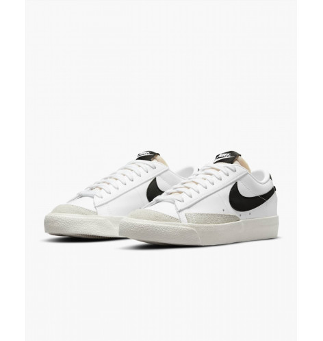Nike blazer low