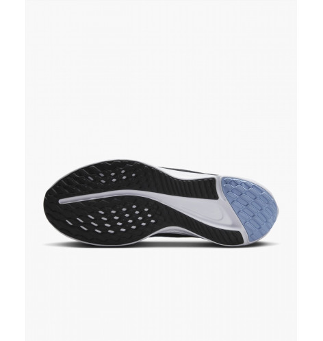 NIKE QUEST 5