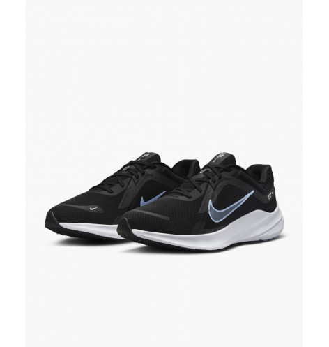 NIKE QUEST 5