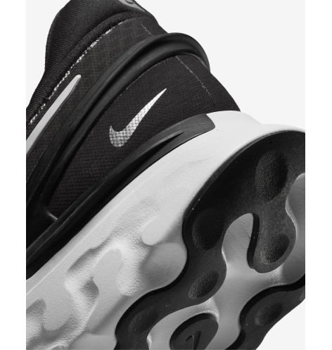 NIKE REACT MILER 3