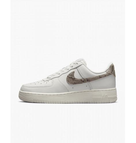 Кросівки Nike Air Force 1 07