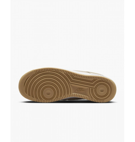 Nike WMNS AIR FORCE 1 07