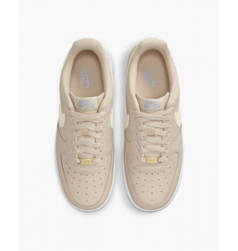 Nike WMNS AIR FORCE 1 07