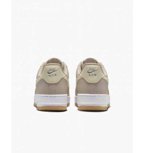 Nike WMNS AIR FORCE 1 07