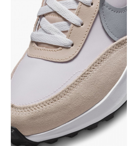 WMNS NIKE WAFFLE DEBUT