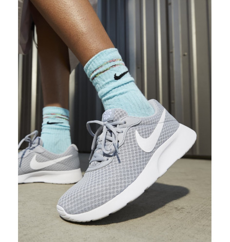 Nike TANJUN