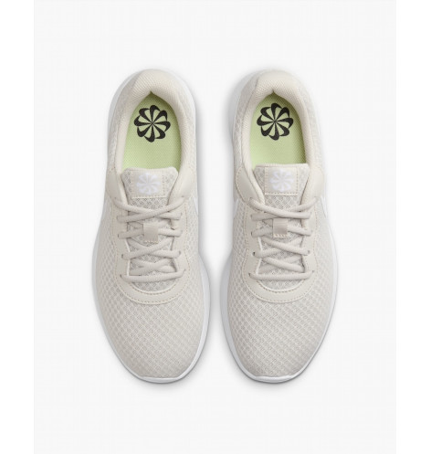 WMNS NIKE TANJUN
