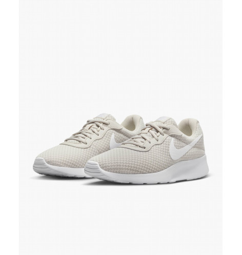 WMNS NIKE TANJUN