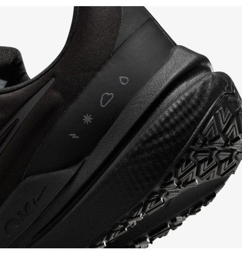 Nike winflo shield