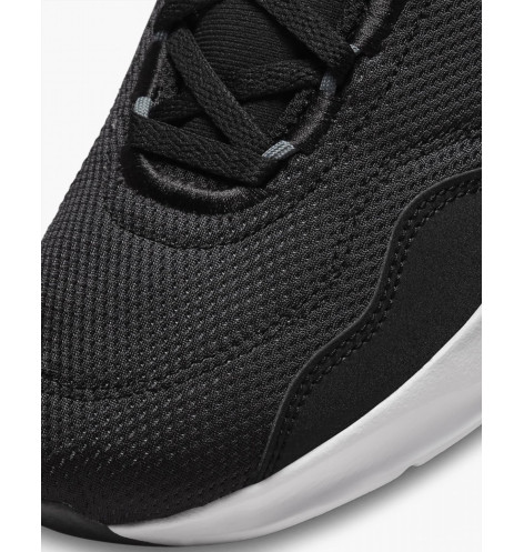 Кросівки Nike Legend Essential 3 Next Nature