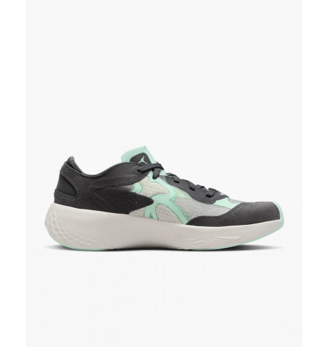 WMNS JORDAN DELTA 3 LOW