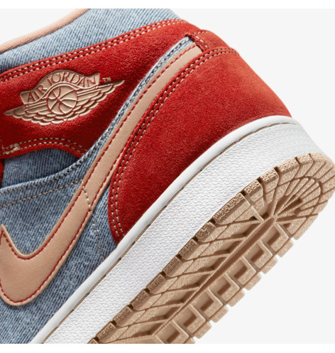 Кросівки Air Jordan 1 Mid SE