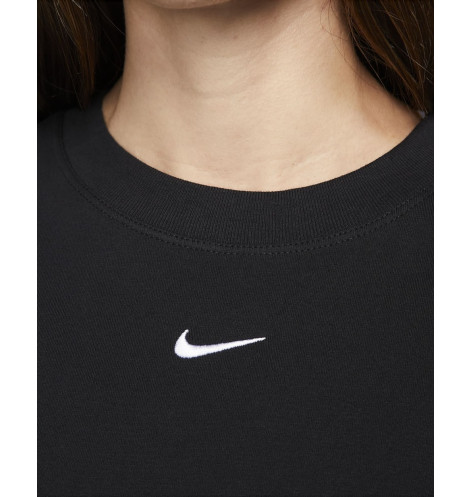 Футболка Nike Sportswear Essential Tee