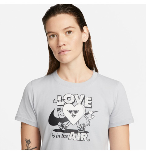 W NSW TEE SS VDAY