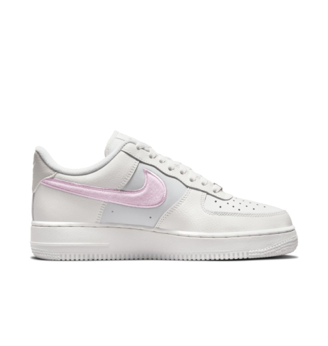 Кросівки W Nike Air Force 1 07