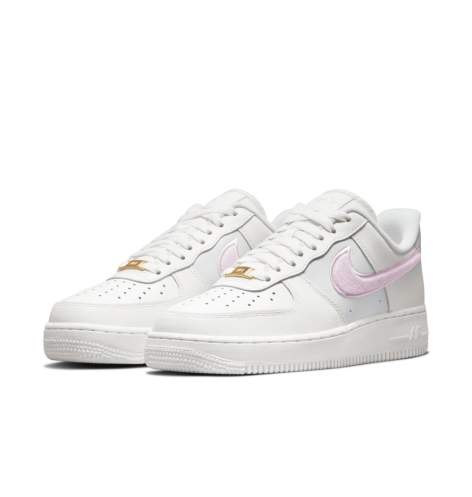 Кросівки W Nike Air Force 1 07
