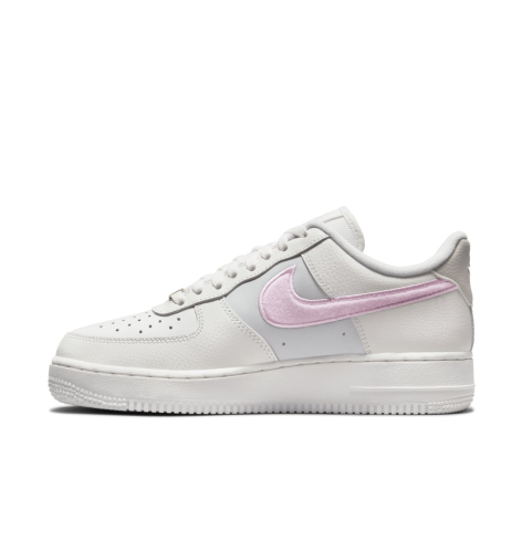 Кросівки W Nike Air Force 1 07