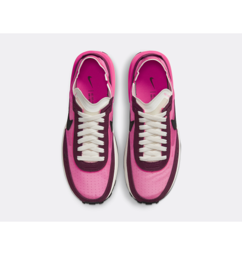 WMNS NIKE WAFFLE ONE