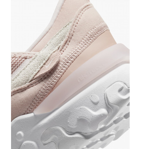 W NIKE REACT R3VISION