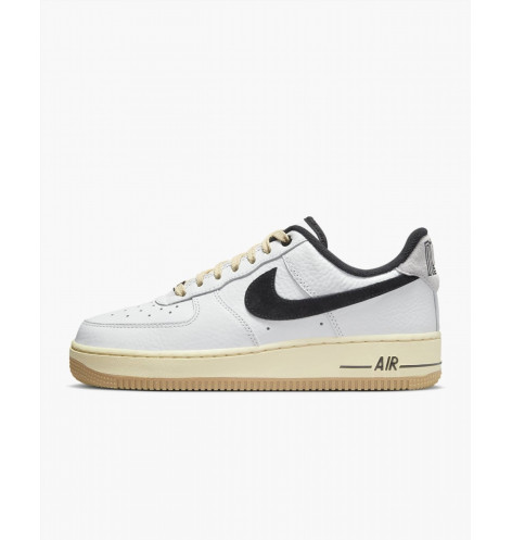 Nike Air Force 1 '07 Black and Summit White