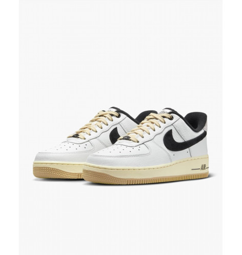 Nike Air Force 1 '07 Black and Summit White