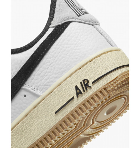 Nike Air Force 1 '07 Black and Summit White
