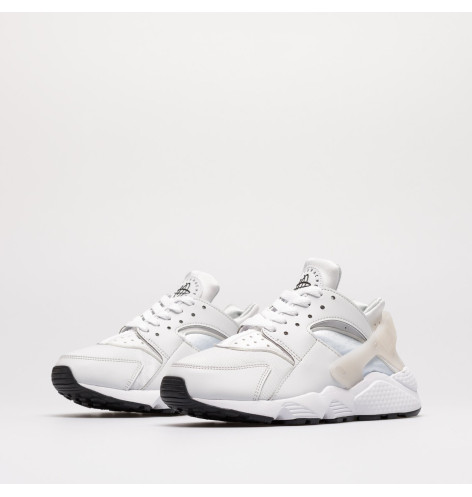 W NIKE AIR HUARACHE