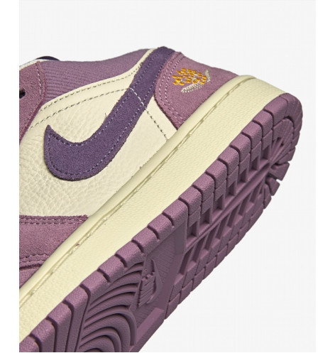 Кросівки WMNS Air Jordan 1 Low IWD