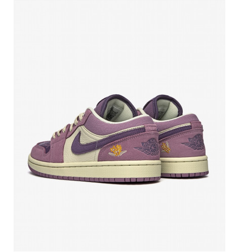 Кросівки WMNS Air Jordan 1 Low IWD