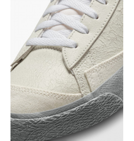 Кросівки Nike Blazer Mid 77 Se