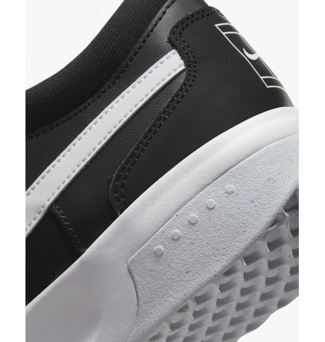 NIKE ZOOM COURT LITE 3