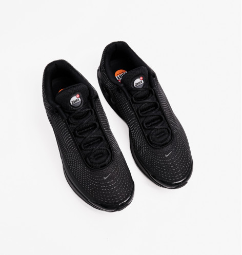 Кросівки чоловічі Nike Air Max Dn Black/Grey DV3337-002 40.5